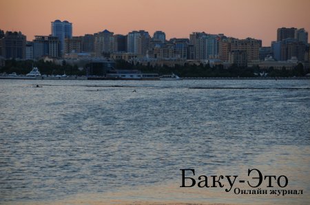 Волны и аромат Каспия - это Баку.