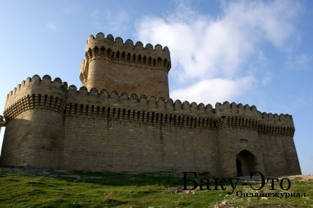 Предлагаем онлайн прогулку по самым интересным достопримечательностям столицы Азербайджана.