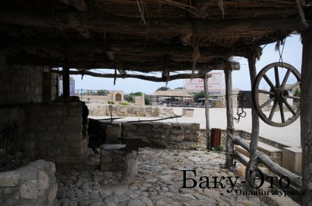 Гала - история в сорока минутах от Баку
