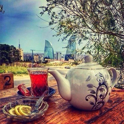 На вопросы отчаяния, отвечайте звуком льющегося в армуды бакинского чая
