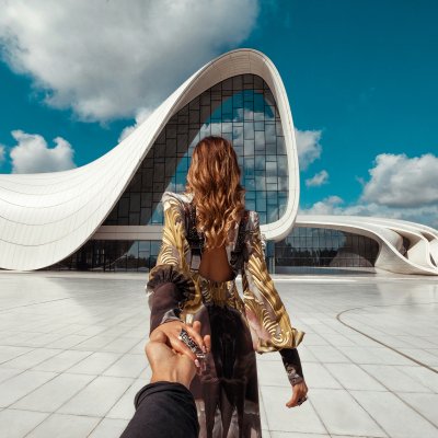 Мурад и Наталья Османн: Нам нравятся футуристические города, и Баку с его современными и интересными зданиями удивил в хорошем смысле.